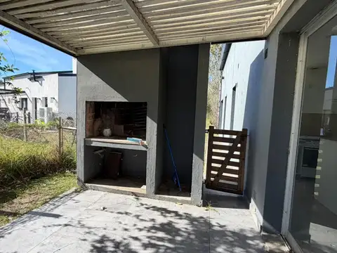 Casa en Venta en La Cañada - Los Arces, USD 175.000