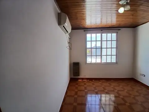 Depto Tipo Casa en Venta en Lanús Este, USD 60.000