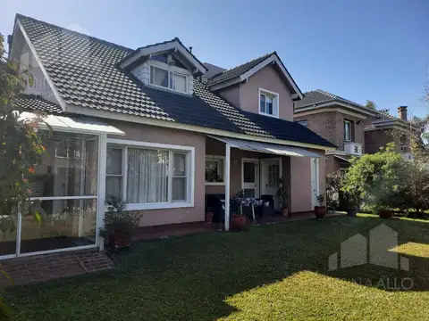 Casa en Venta en Villa Gobernador Udaondo, USD 390.000
