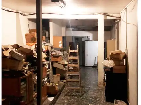 Local en Venta 68 años