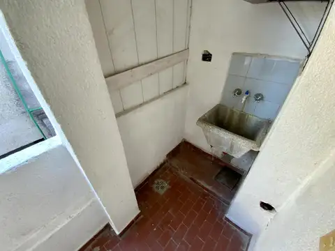 Departamento en Alquiler en República De La Sexta, $ 300.000