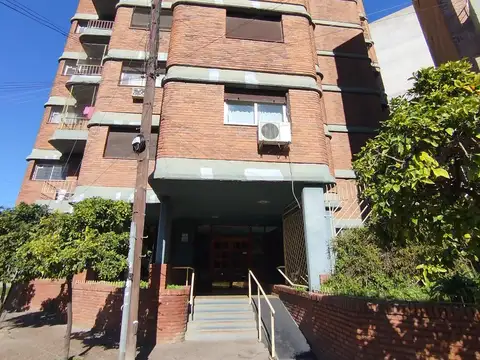 DEPARTAMENTO VENTA 3 AMBIENTES CON COCHERA EN MORON