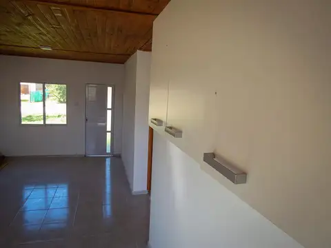 Casa 3 ambientes con 1 baño