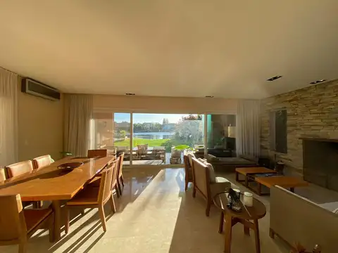 Casa en Alquiler en Villanueva, USD 4.000