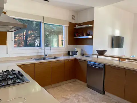 Casa en Alquiler al Noreste