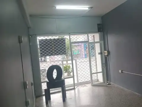 Local de 3,3 x 9 mts en alquiler | Berazategui