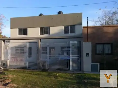 Dúplex en venta - 2 dormitorios 2 baños - 2 Cocheras - 75mts2 - City Bell, La Plata