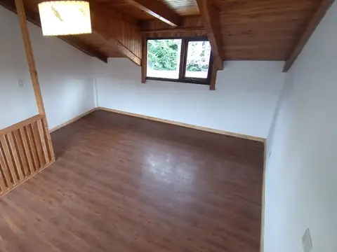 Depto Tipo Casa en Alquiler de 1 dormitorio