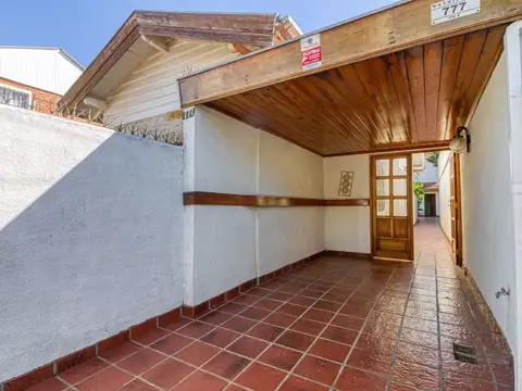 Depto Tipo Casa en Venta con 1 cocheras