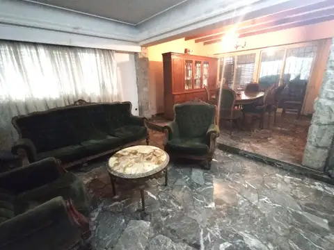 Gral. José de San Martín al 1300