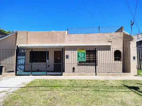 Oportunidad 150 m² totales en zona I1 a una cuadra de Mitre