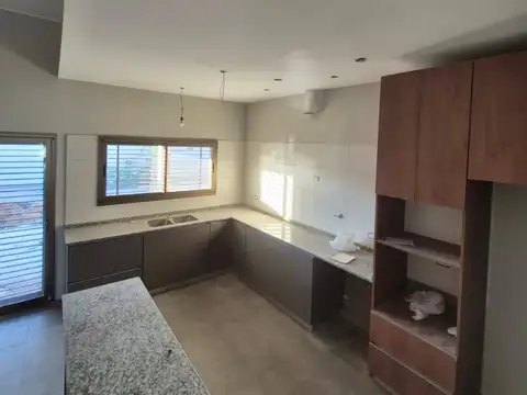 Casa en Venta en Rivadavia, USD 250.000