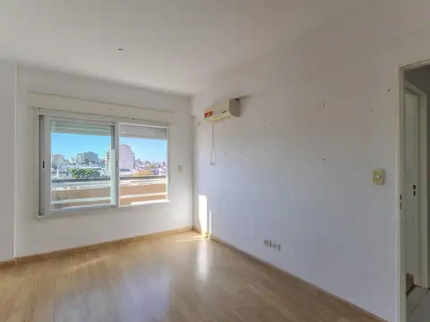 Departamento en Venta en Parque Chacabuco, USD 152.999