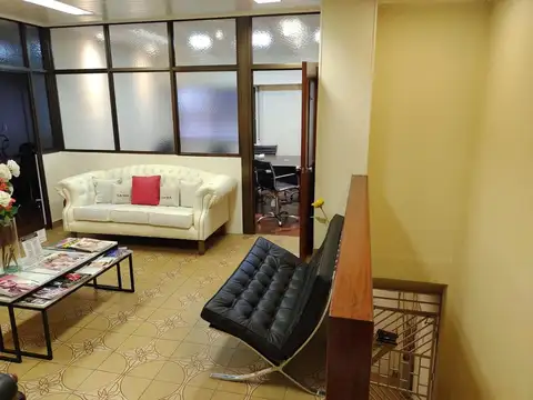Oficina en Alquiler al Norte