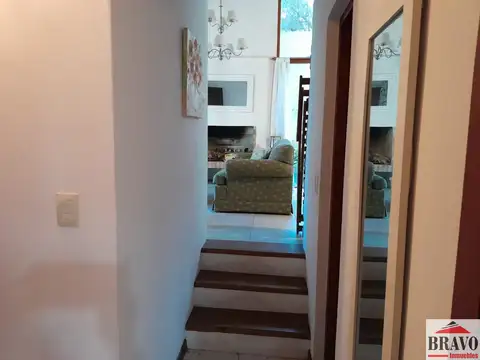 Casa 3 ambientes con 2 baños