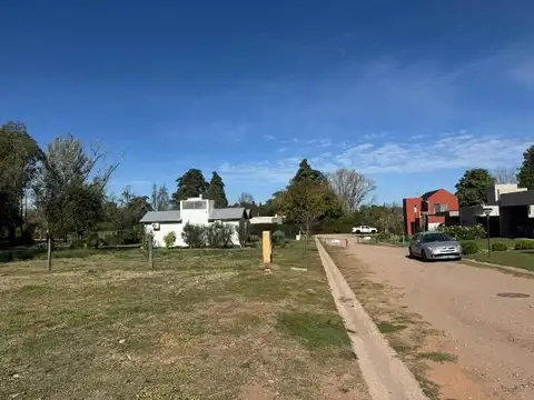 Terreno en Venta en Juana Koslay, USD 45.000