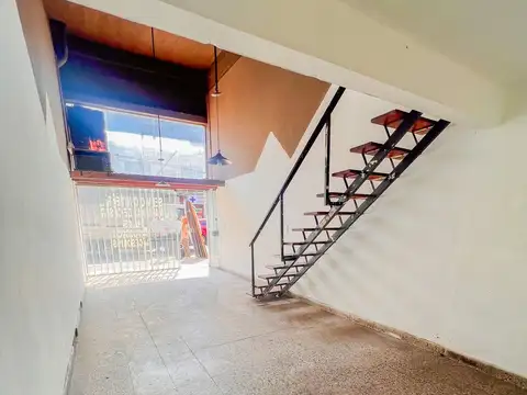 Local en Venta 35 años