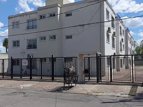 Departamento en venta en La Rioja, Pilar Centro