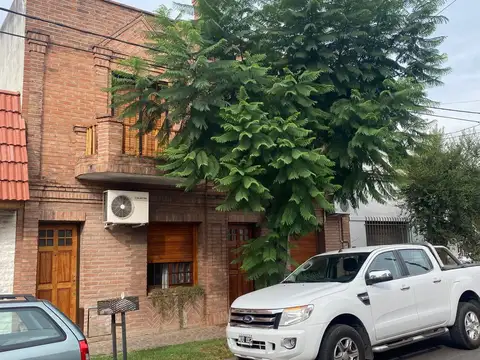 PH EN VENTA :: 1º PISO :: 4 AMBIENTES :: RAMOS MEJIA