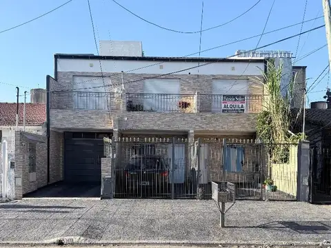 DEPARTAMENTO DOS AMBIENTES Y MEDIO LUMINOSO EN ALQUILER