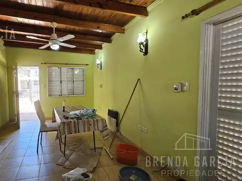 Casa en Alquiler con 1 cochera