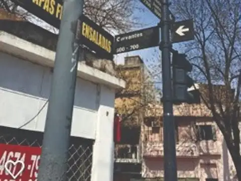 Local en Alquiler Via Pública