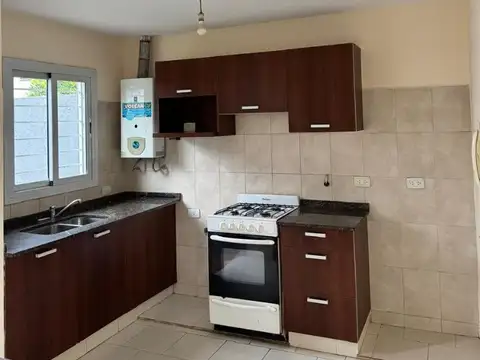 Depto Tipo Casa en Venta de 3 dormitorios