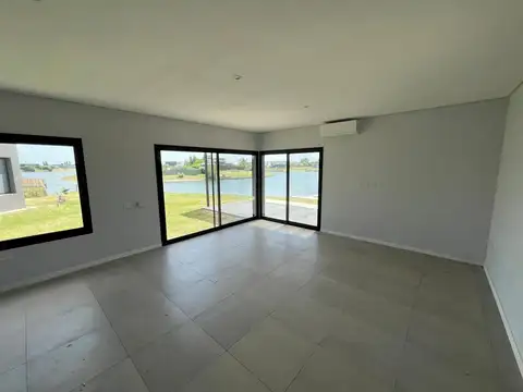 Casa en Alquiler A Estrenar