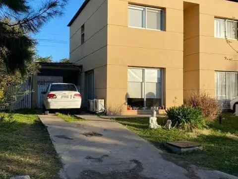 Dúplex en venta  -  2 dormitorios 2 baños - 262mts2 - Altos de Hudson II - Foto 0