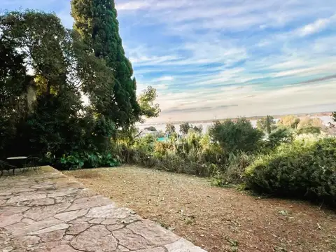 Casa en Venta en Alberdi, USD 450.000