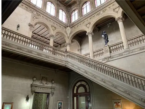 AV.BELGRANO 2800,VENTA CASA  DE GRAN VALOR ARQ!!!!