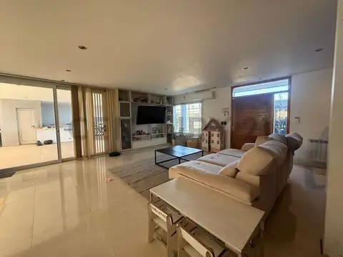 Casa en Venta en City Bell, Partido de La Plata