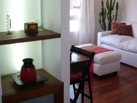 Gran dos ambientes, muy lumino en piso alto con vista