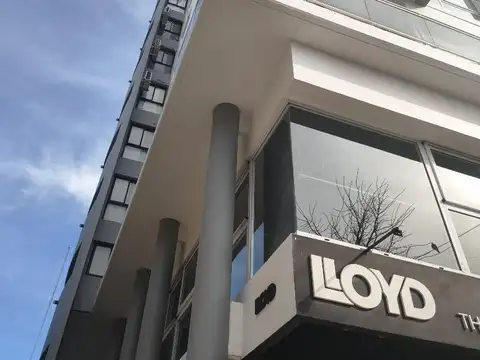 Vende Departamento Centrico de 1 y 1/2 dormitorio c/ cochera