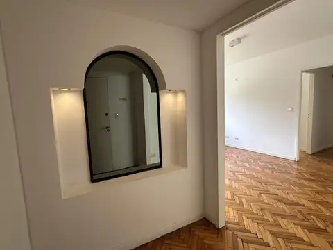 Juncal al 700  y Arroyo