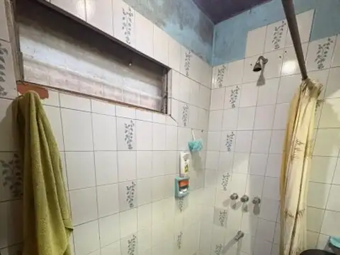 CASA A REFACCIONAR - INGENIERO MASCHWITZ