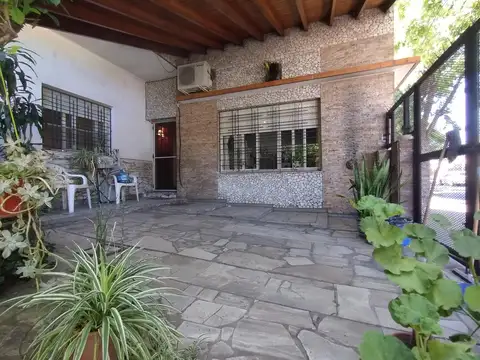 Larraya  al 2000