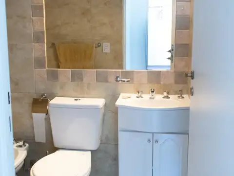 Depto Tipo Casa en Venta en Villa Luzuriaga, USD 50.000