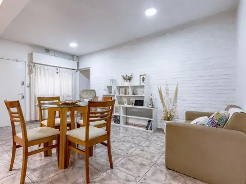 VENTA | PERMUTA - Casa - 2 dormitorios con cochera y galpón - Bella Vista, Rosario.