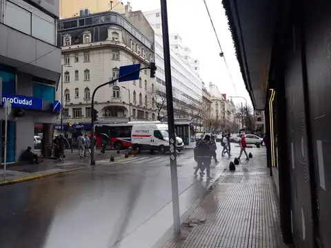 Cochera en excelente ubicación!!