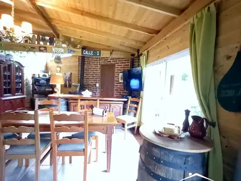 Casa 3 ambientes con 2 baños