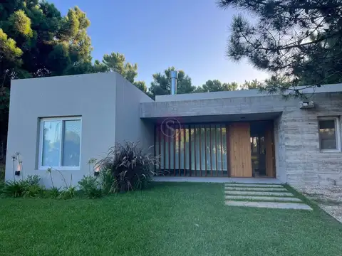 Casa  en Alq. Temporario en Golf 2, Costa Esmeralda, Costa Atlántica