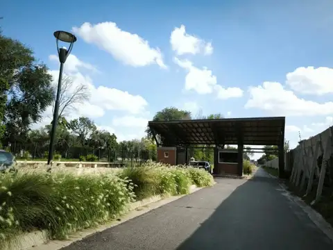 LOTE CENTRAL N° 20 DE  402 m² – BARRIO CERRADO EL VIVERO – PABLO NOGUÉS