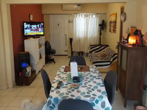 Casa en Venta La Plata Los Hornos con pileta