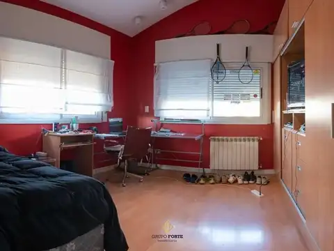 Casa 5 ambientes con 3 baños