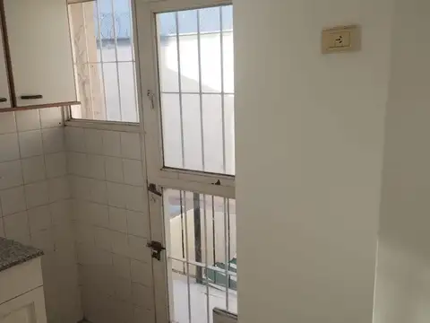 Departamento en Alquiler en Godoy Cruz, $ 400.000