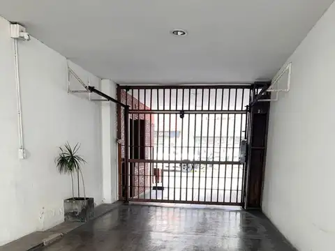 Cochera fija por rampa en desnivel