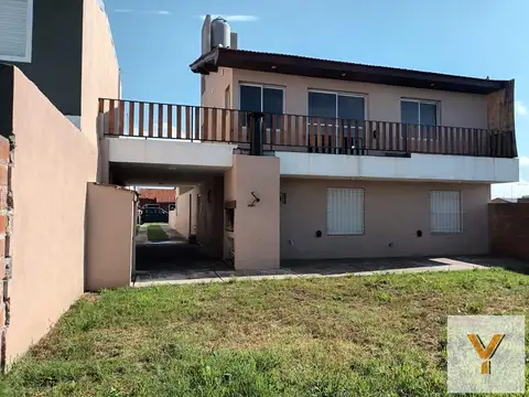 Casa en Alquiler de 3 dormitorios