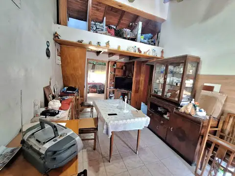 Casa 4 ambientes con 1 baño