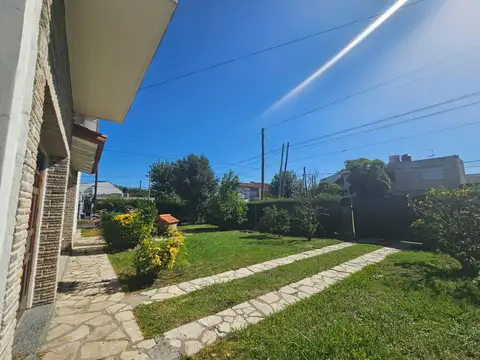 Casa en Venta en Monte Grande, USD 180.000